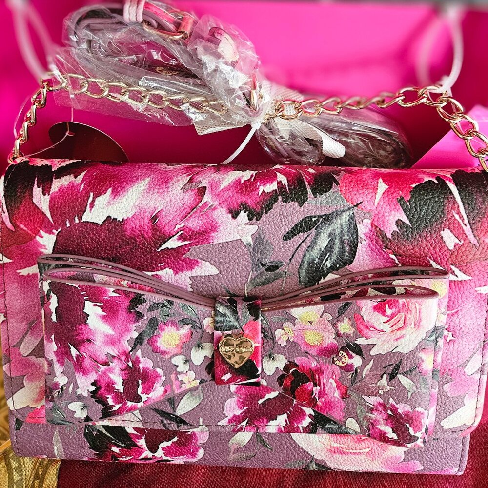 Betsey Johnson NWT XOX Dani Hot Pink Mauve Floral Crossbody Bow Chain Bag